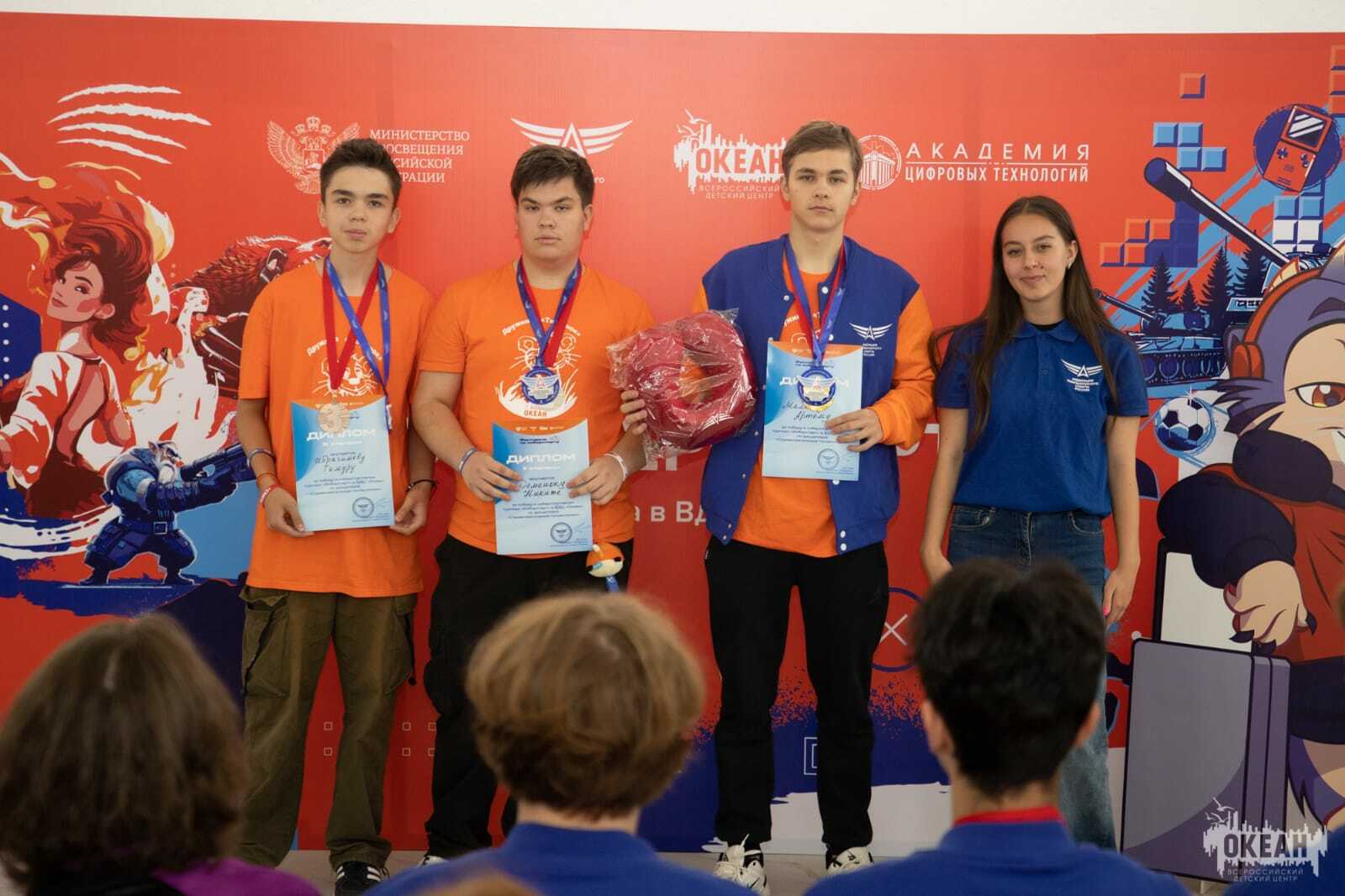 2-се мәктәп уҡыусылары уңышлы сығыш яһаған