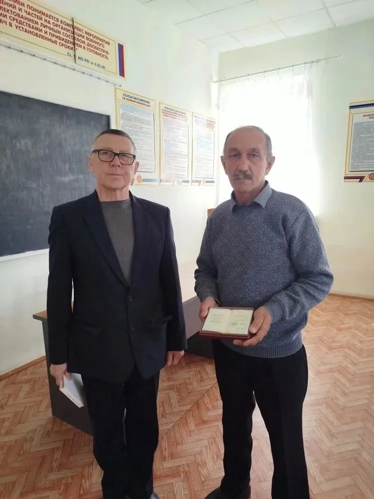 Батырлыҡ ордены ағаһына тапшырылды