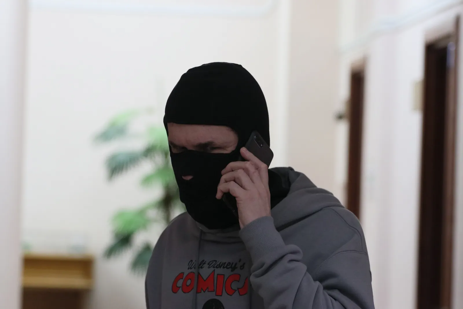 В САЛАВАТЕ ПЕНСИОНЕР ПЕРЕДАЛ КУРЬЕРАМ ПОЧТИ 22 МИЛЛИОНА РУБЛЕЙ