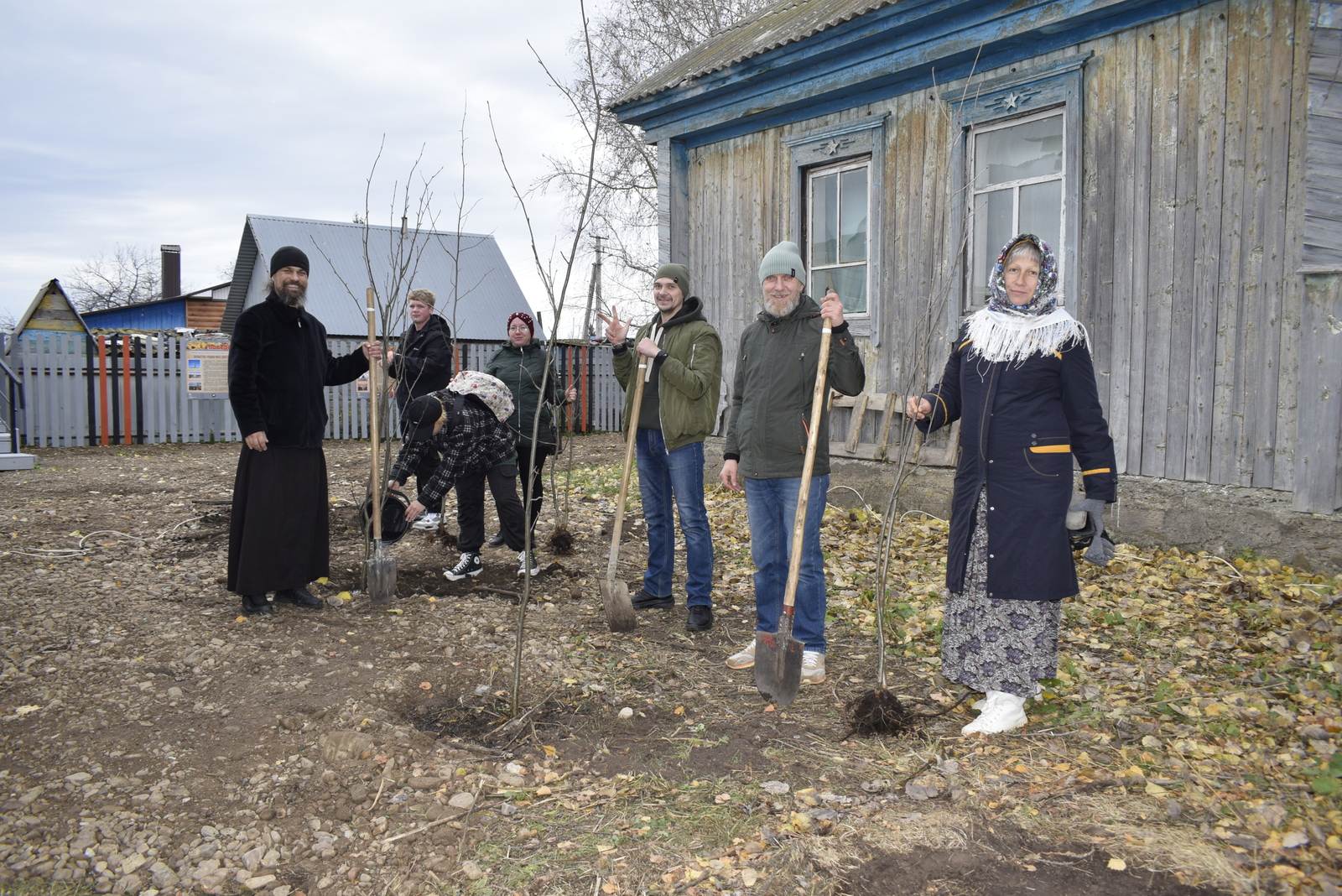 Быуындарҙы бәйләп, яугирҙарҙы данлайбыҙ