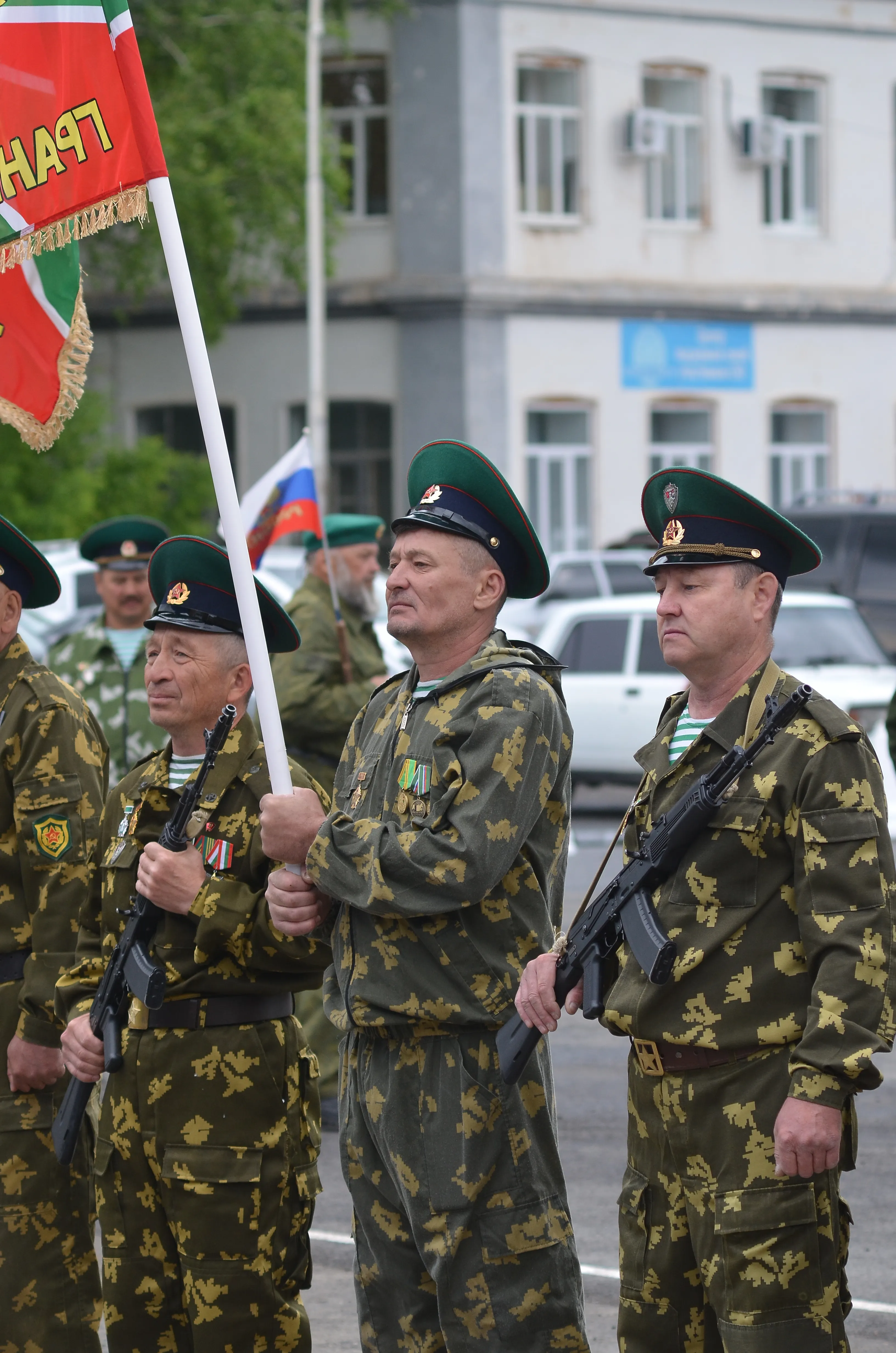 Сик һаҡсылары үҙ байрам көнөн митинг, автоуҙыш һәм шишмә асыу менән билдәләне