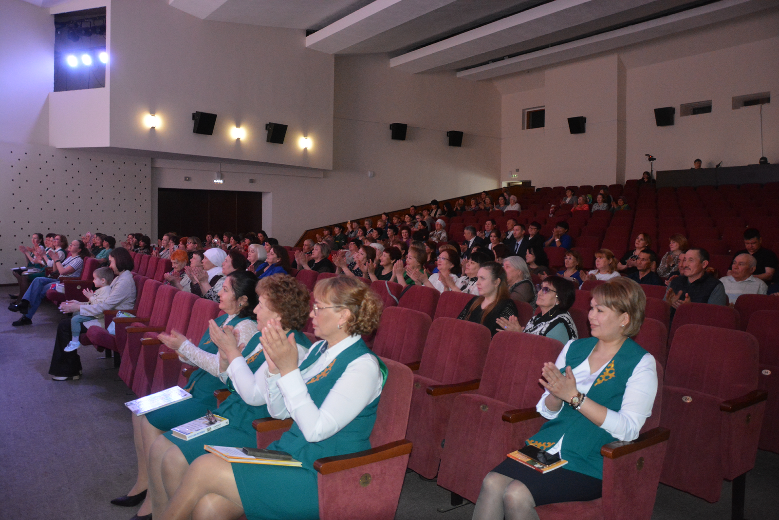 Күңелдәргә дәрт өҫтәүселәр байрамы