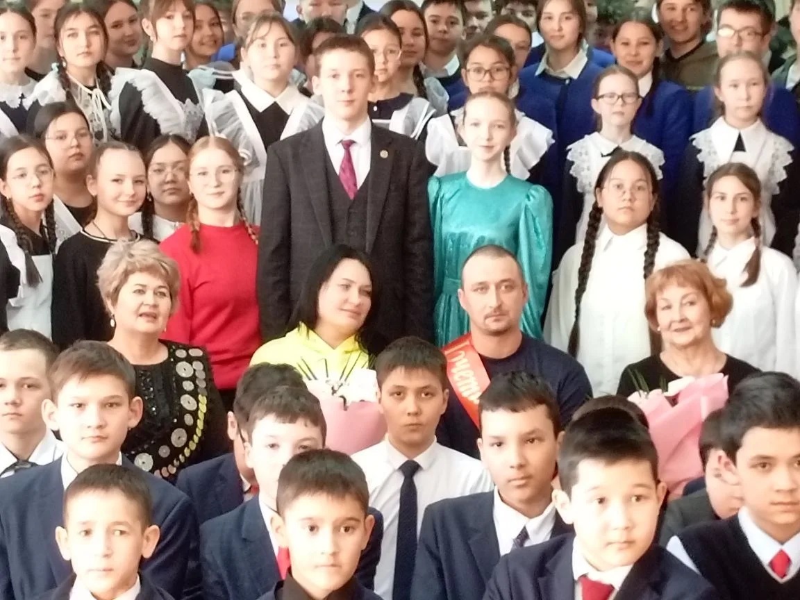 Гимназияның яҡын дуҫы ҡунаҡта