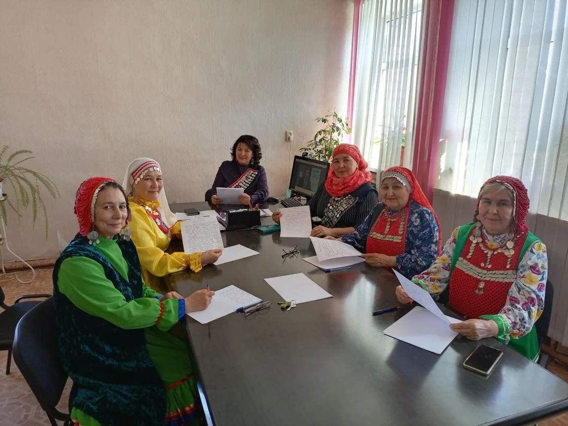 “Табын”дар бергәләп диктант яҙҙы