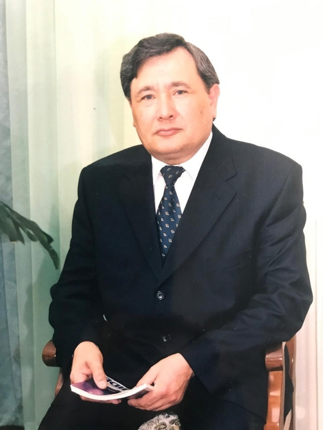 Яҡташыбыҙға таҡтаташ ҡуйылды