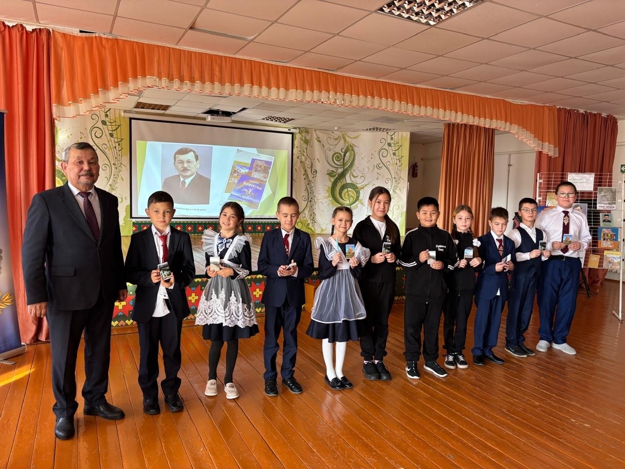 “Бәхетстан” иленә сәйәхәт