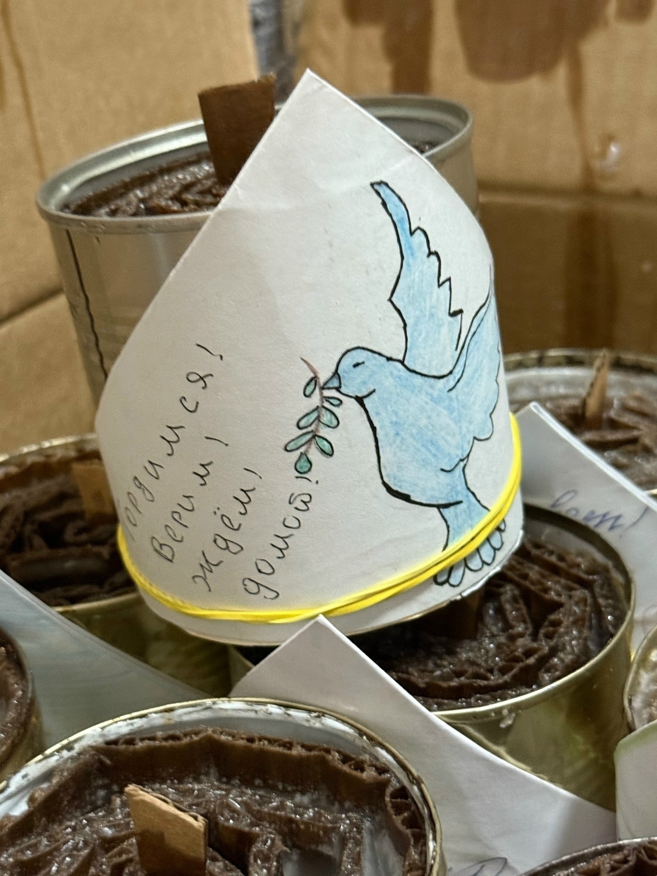 Красноусолдағы 3-сө мәктәп уҡыусылары окоп шәмдәре әҙерләне