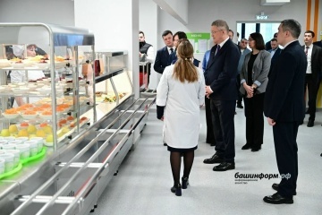 Өфөлә 2200 урынлыҡ Волга буйы федераль округындағы иң ҙур мәктәп асылды