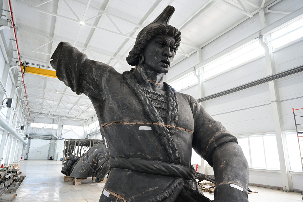 Радий Хәбировтың Салауат Юлаев һәйкәле тураһында БСТ телеканалына интервьюһы