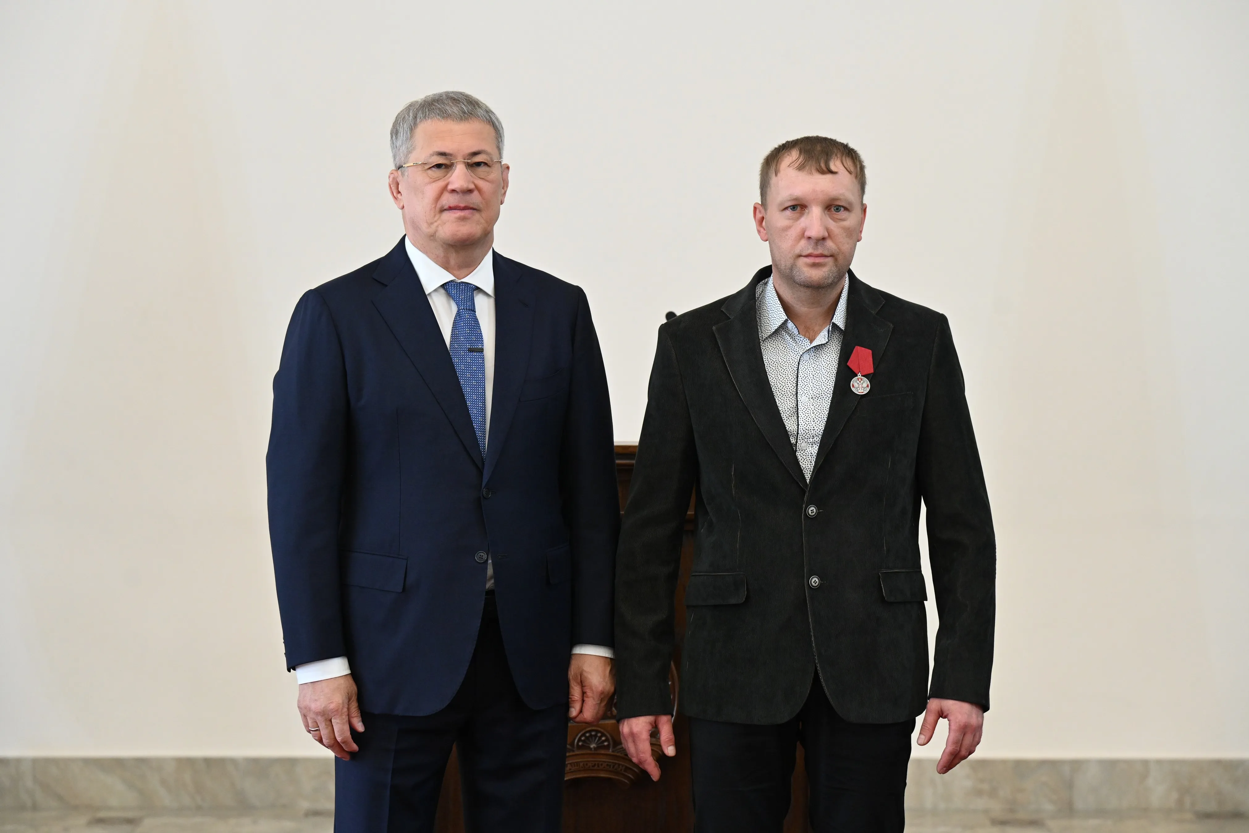 Pадий Xәбиров Pәсәйҙең hәм Башҡоpтостандың дәүләт наградаларын тапшыpҙы